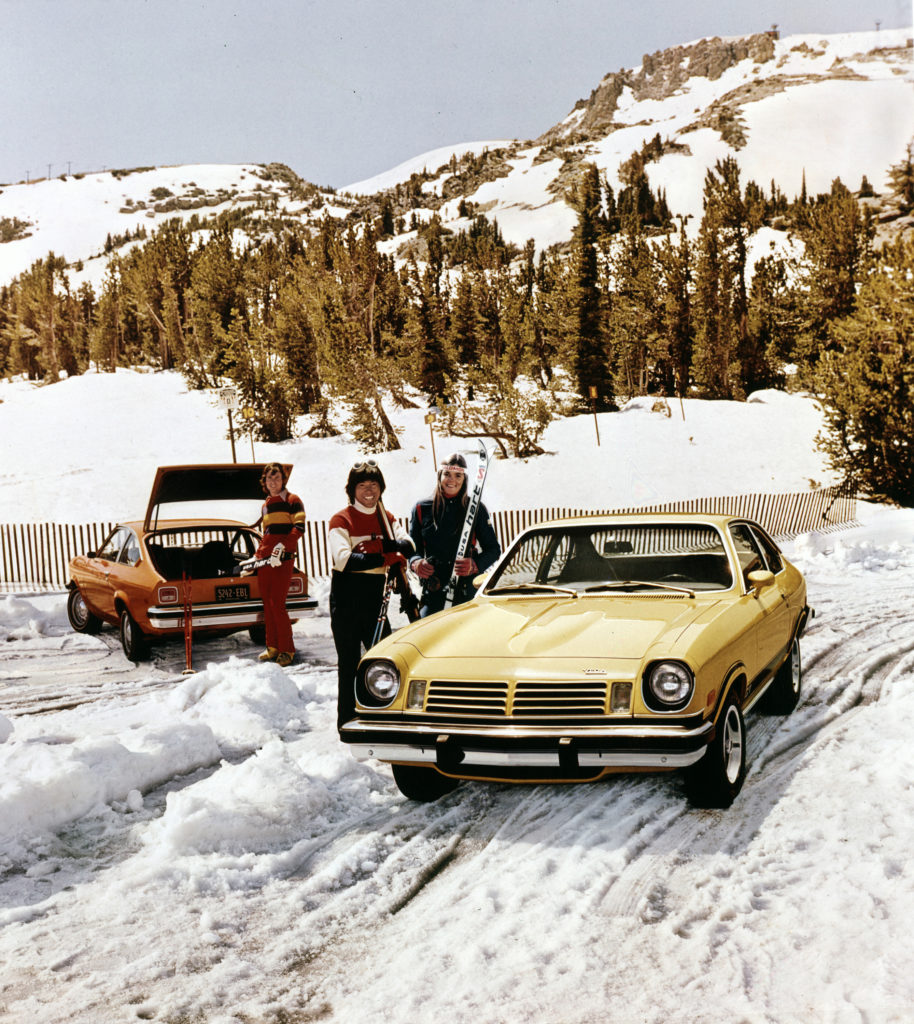 Voitures américaines dans la neige