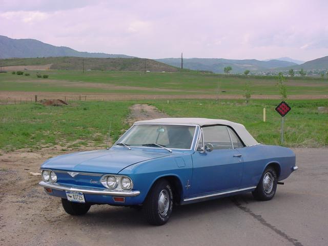 Cabriolet américain de collection Chevrolet Corvair