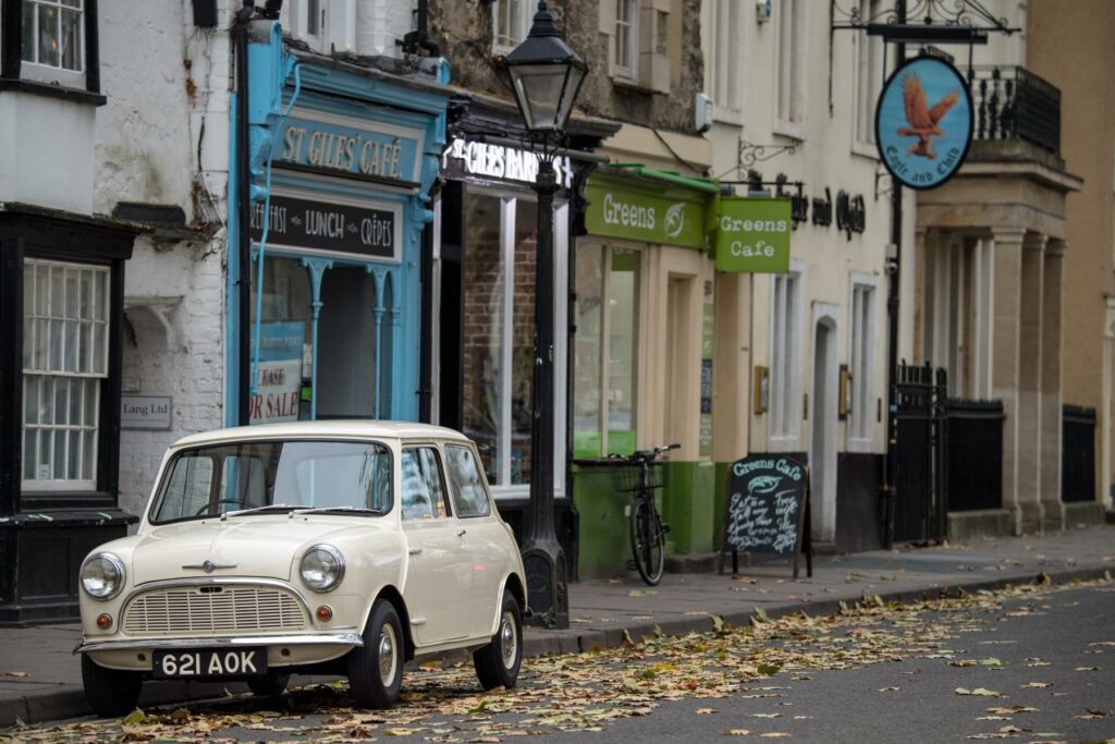 Une mini dans la ville