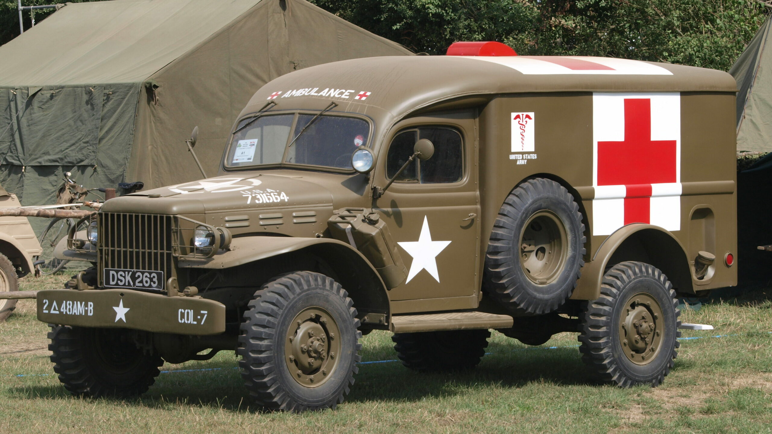 Voiture militaire du constructeur américain Dodge