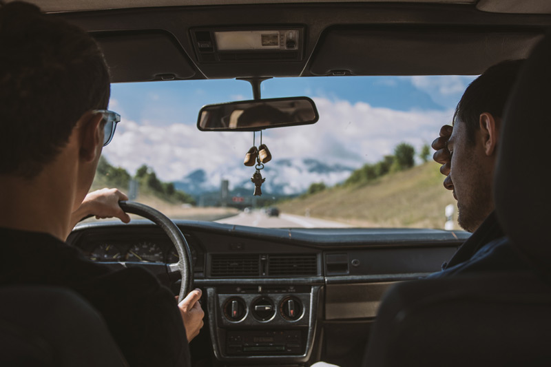 Conducteur voiture de collection