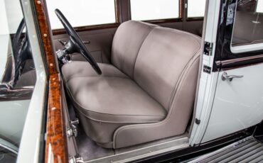 goodtimers-Chrysler-Imperial-1931-2