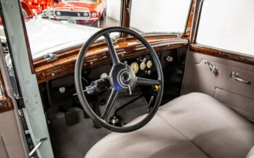 goodtimers-Chrysler-Imperial-1931-3
