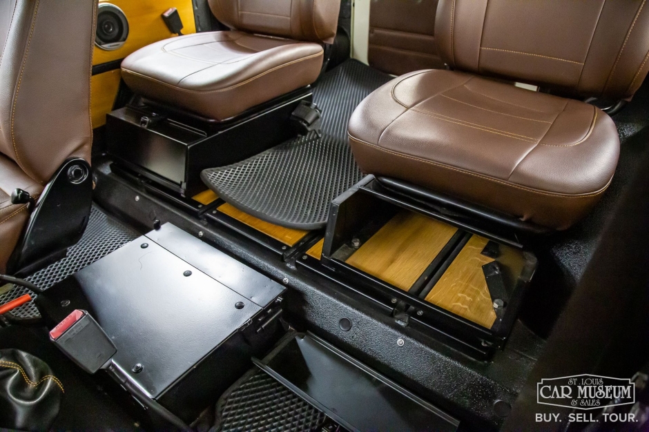 goodtimers-Mercedes-Benz-250GD-Wolf-1991-5