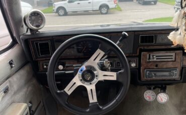 Chevrolet-Caprice-Coupe-1982-6