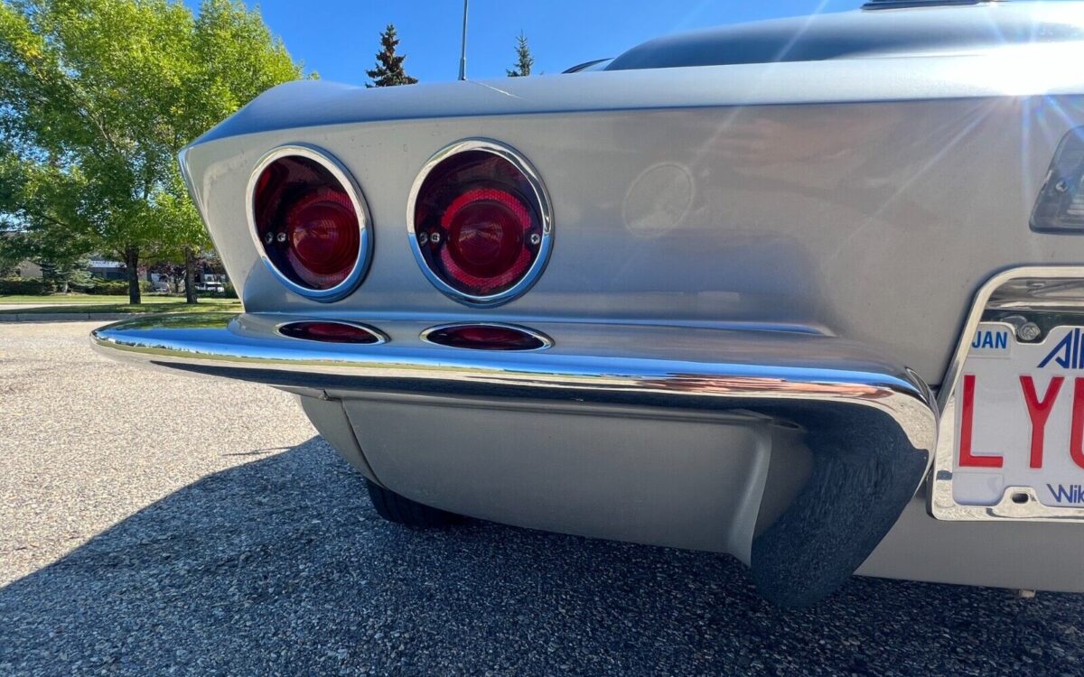 Chevrolet-Corvette-Coupe-1967-11