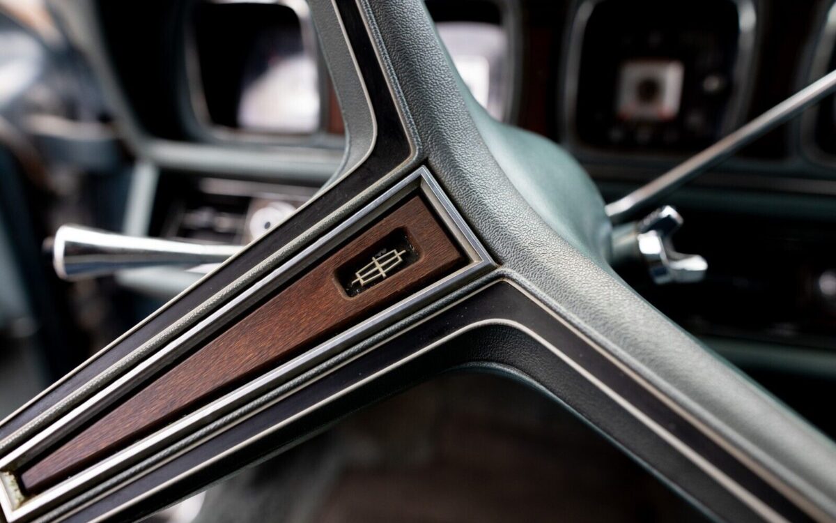 Lincoln-Mark-Series-1970-6