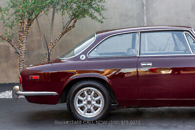 Alfa-Romeo-GTV-1973-10