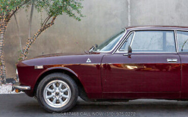 Alfa-Romeo-GTV-1973-11