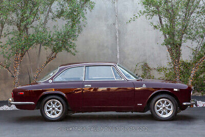Alfa-Romeo-GTV-1973-3