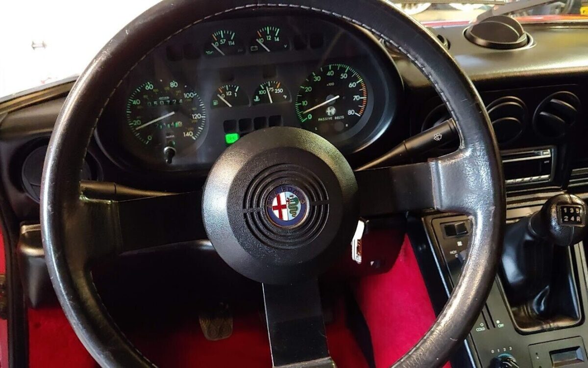 Alfa-Romeo-Spider-Cabriolet-1988-6