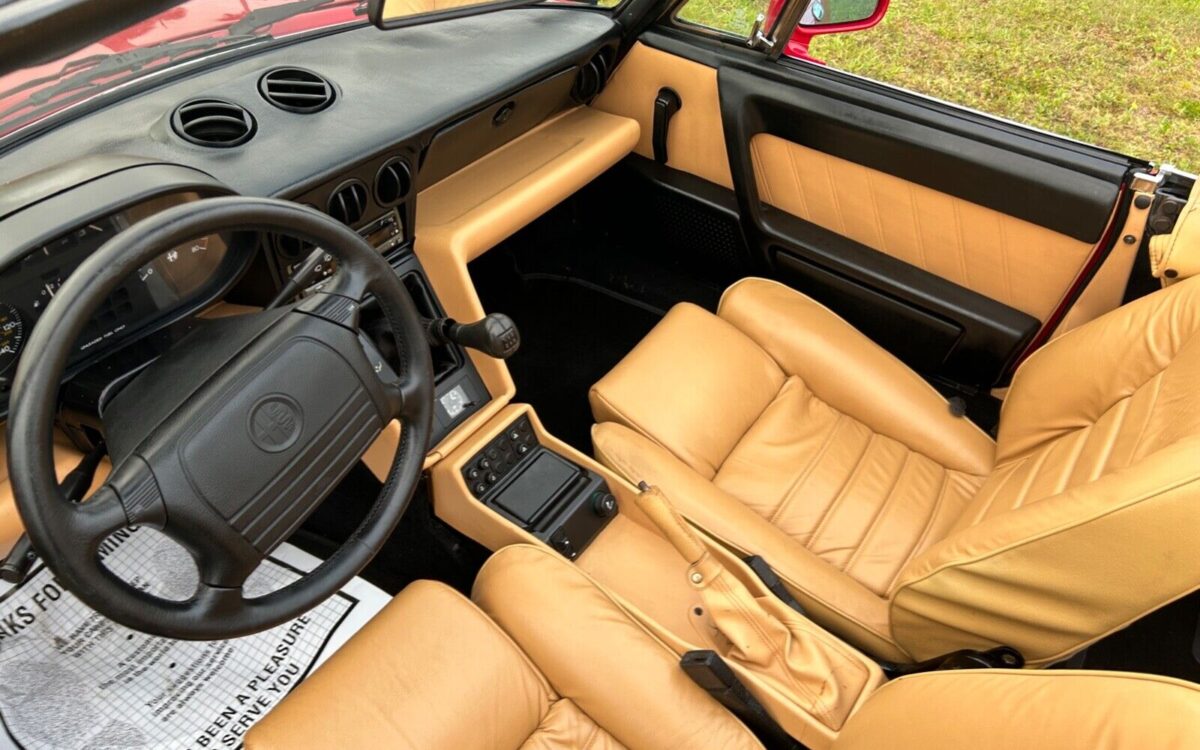 Alfa-Romeo-Spider-Cabriolet-1991-11