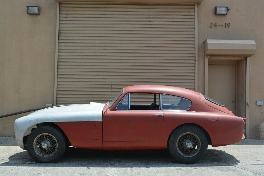 Aston-Martin-DB24-1957-7