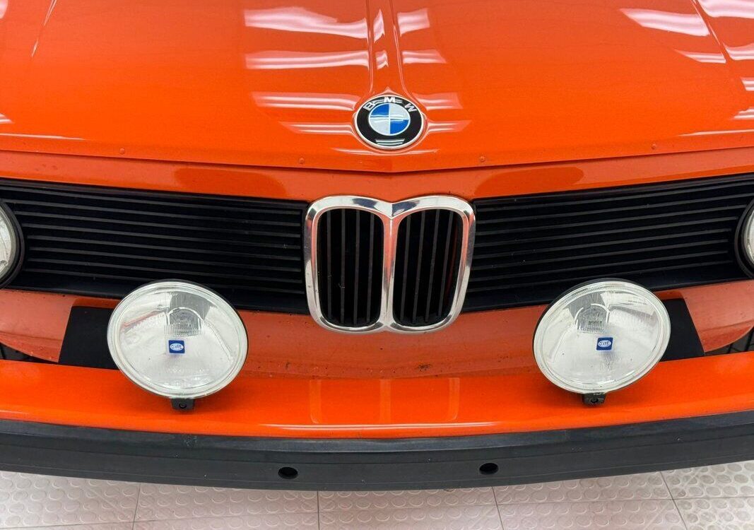 BMW-2002-Tii-1974-8