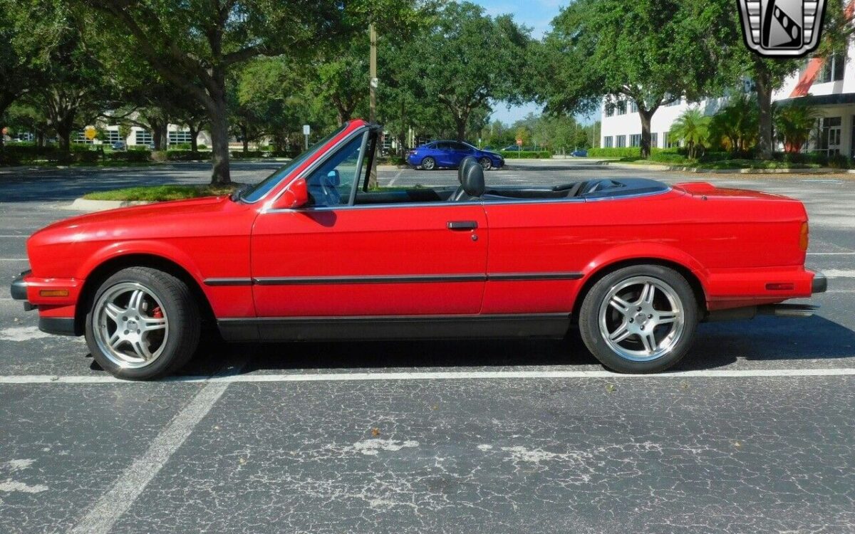 BMW-3-Series-1989-4