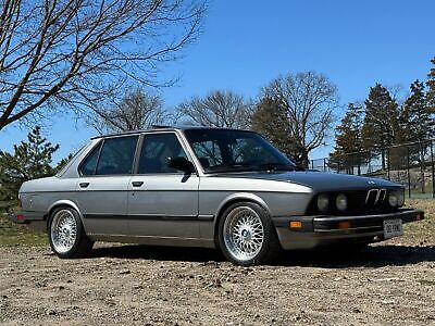 BMW-5-Series-1988-13