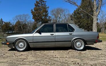 BMW-5-Series-1988-3
