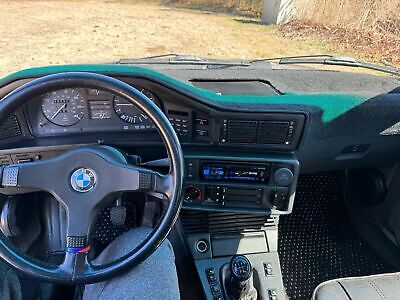 BMW-5-Series-1988-31
