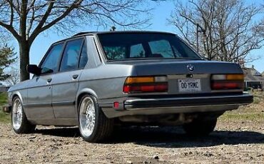 BMW-5-Series-1988-4