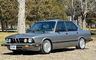 BMW 5-Series  1988 à vendre