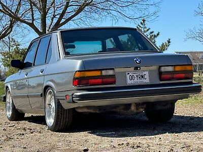 BMW-5-Series-1988-8