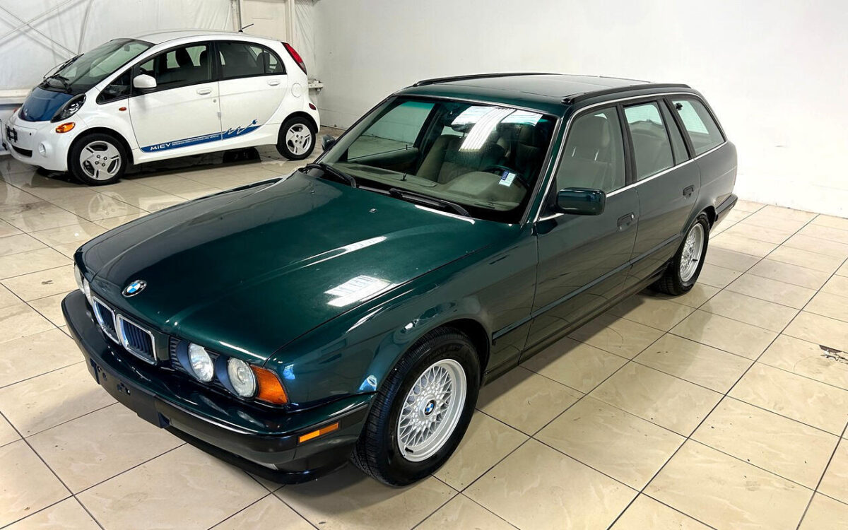 BMW-5-Series-Break-1994-2