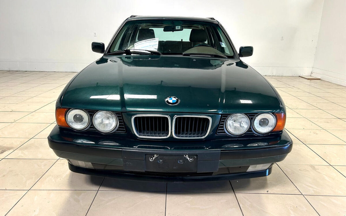 BMW-5-Series-Break-1994-4