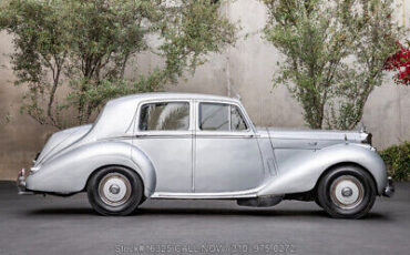 Bentley-R-Type-1953-3