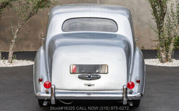 Bentley-R-Type-1953-5