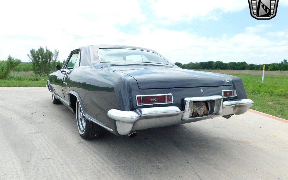 Buick-Riviera-1964-4