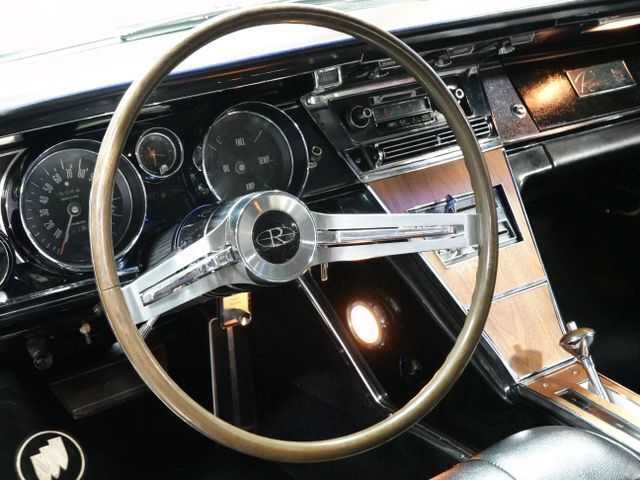 Buick-Riviera-1965-11