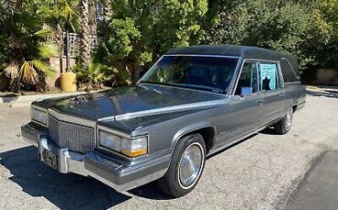 Cadillac-Brougham-Hearse-Limousine-1991-1