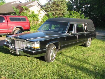 Cadillac Brougham Limousine 1992 à vendre