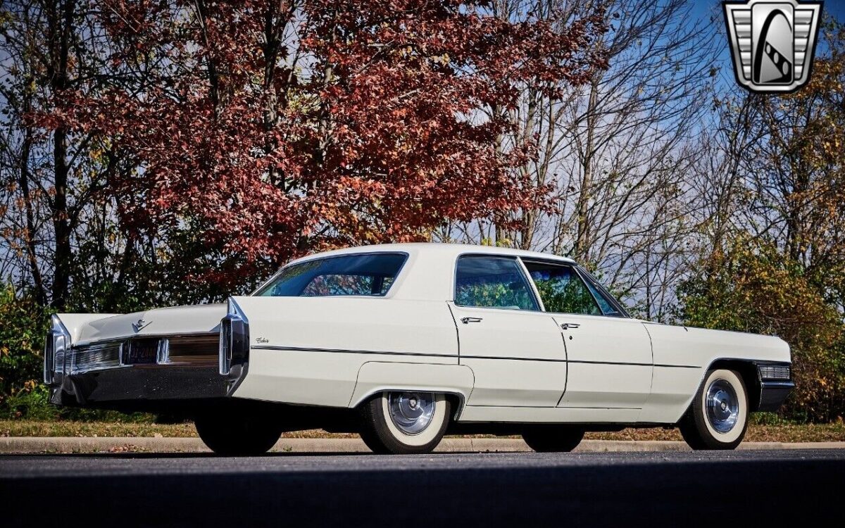 Cadillac-Calais-1965-6