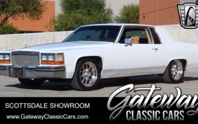 Cadillac DeVille  1982 à vendre