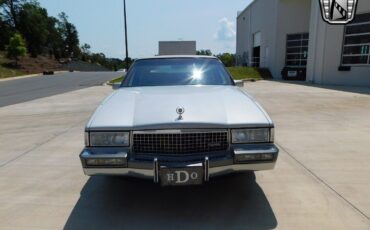 Cadillac-DeVille-1989-3