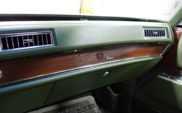Cadillac-Eldorado-1975-11