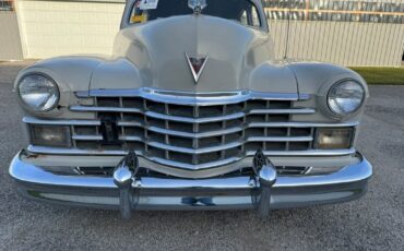 Cadillac-Fleetwood-1947-6