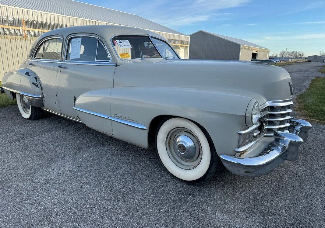 Cadillac-Fleetwood-1947-8