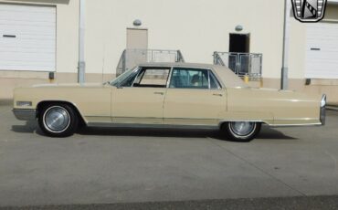 Cadillac-Fleetwood-1966-5