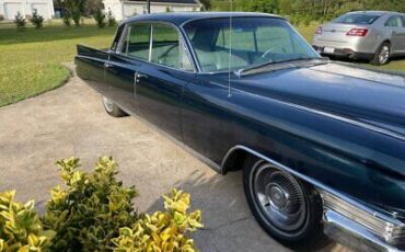 Cadillac-Fleetwood-Berline-1963-3