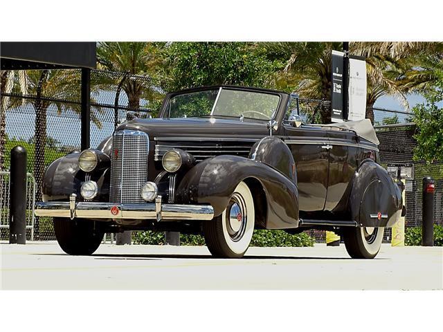 Cadillac-LASALLE-Cabriolet-1938