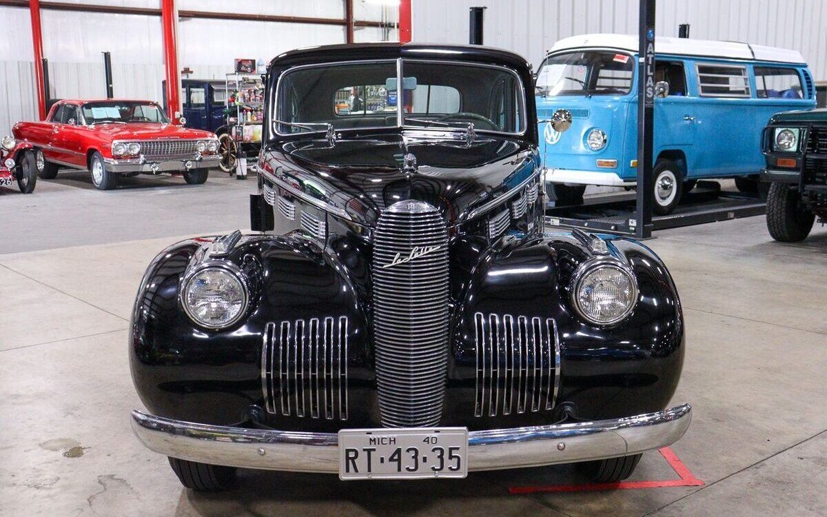 Cadillac-LaSalle-Berline-1940-11