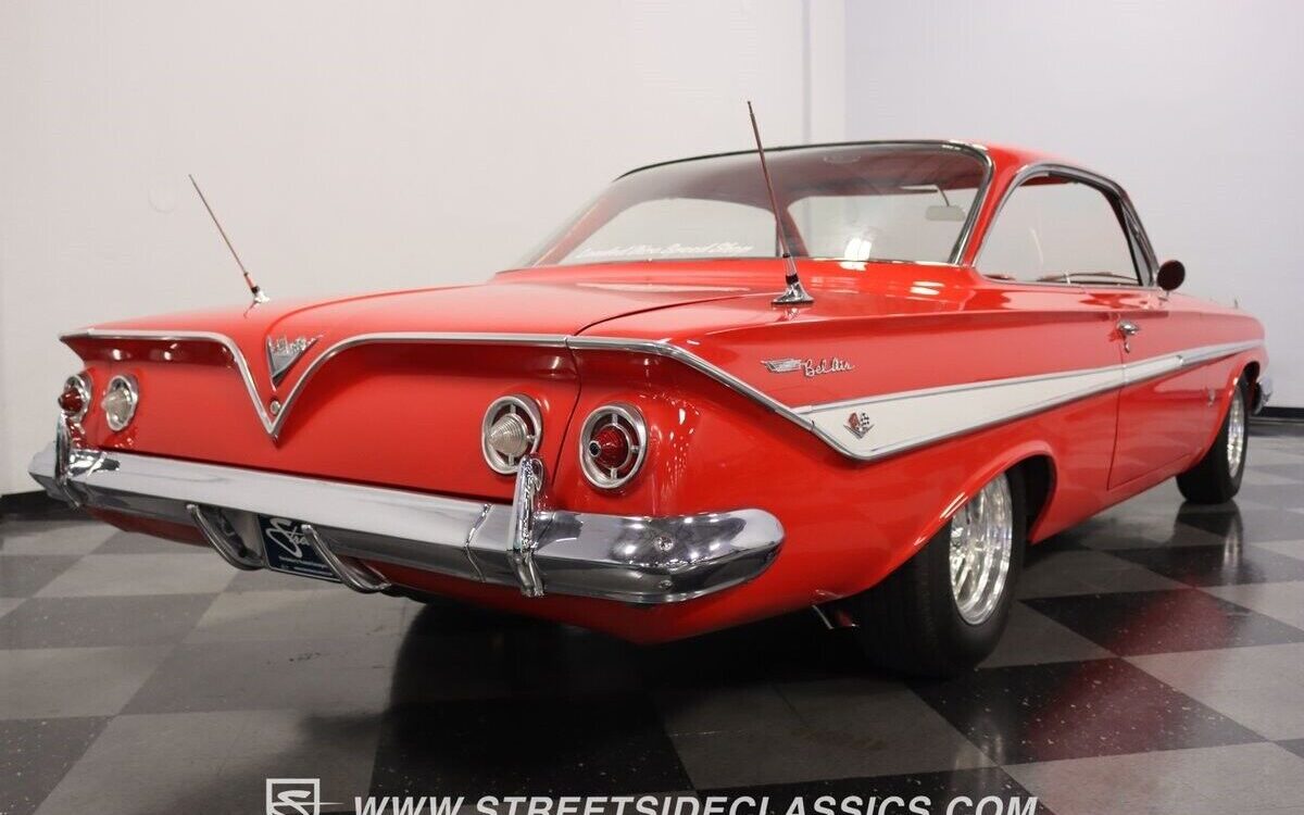 Chevrolet-Bel-Air150210-Coupe-1961-10