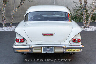 Chevrolet-Biscayne-1958-5