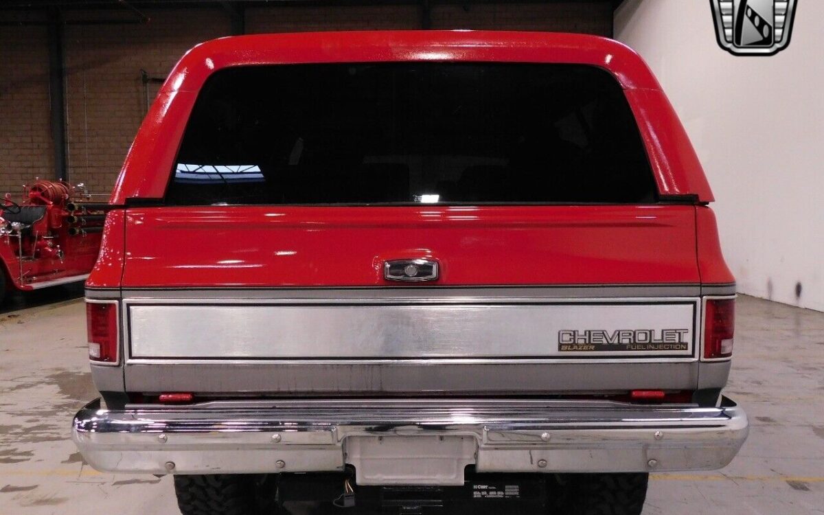 Chevrolet-Blazer-1990-3