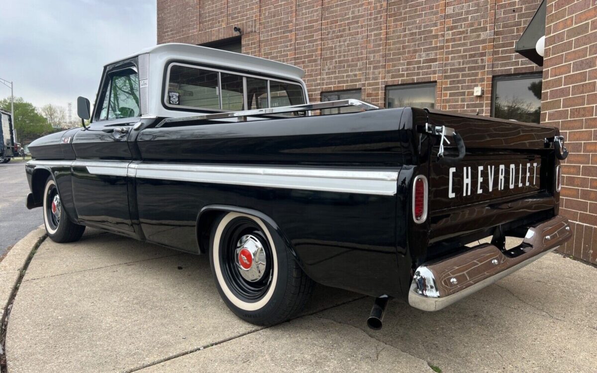 Chevrolet-C-10-1965-3