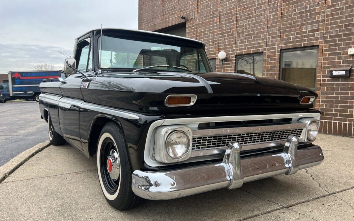 Chevrolet-C-10-1965-9