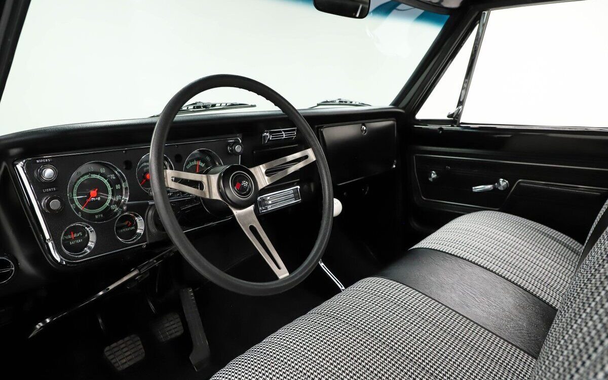 Chevrolet-C-10-Pickup-1967-1