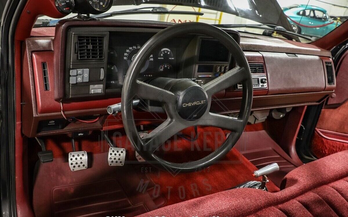Chevrolet-CK-Pickup-1500-Pickup-1988-3
